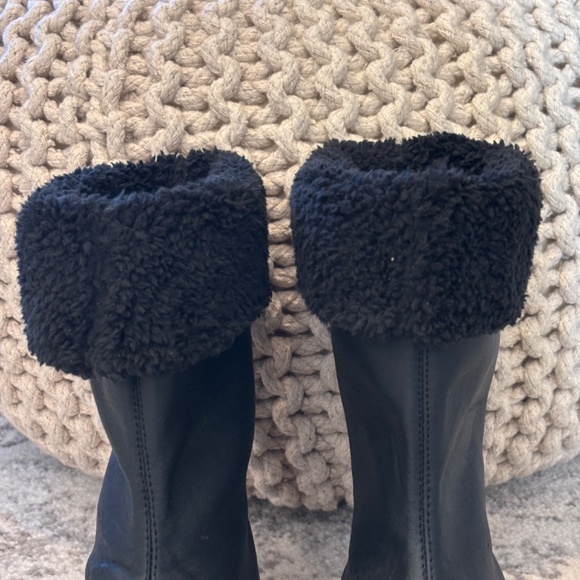 Speedo Girl's Boom Boots SZ 1 Black with White Sole Faux Fur Adjustable Height - Picture 3 of 15